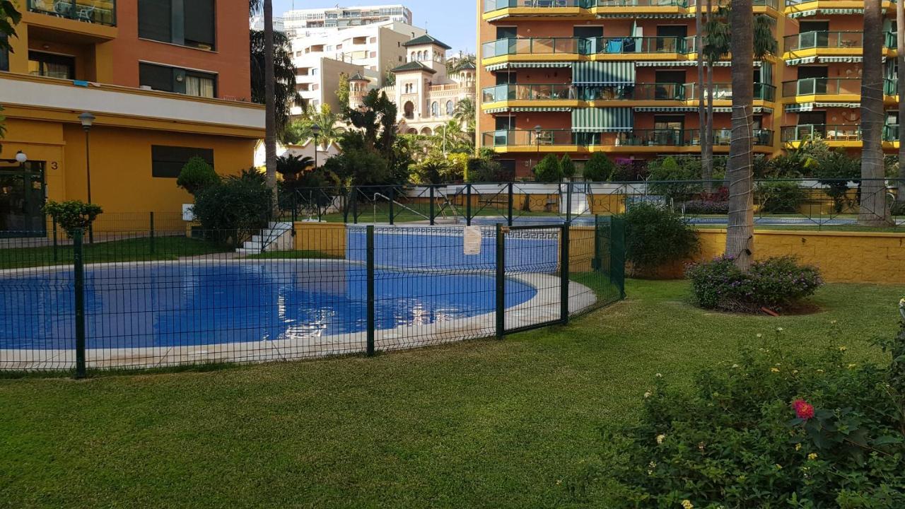 Impresionante Primera Linea De Playa, Bajondillo Beach Torremolinos Eksteriør bilde
